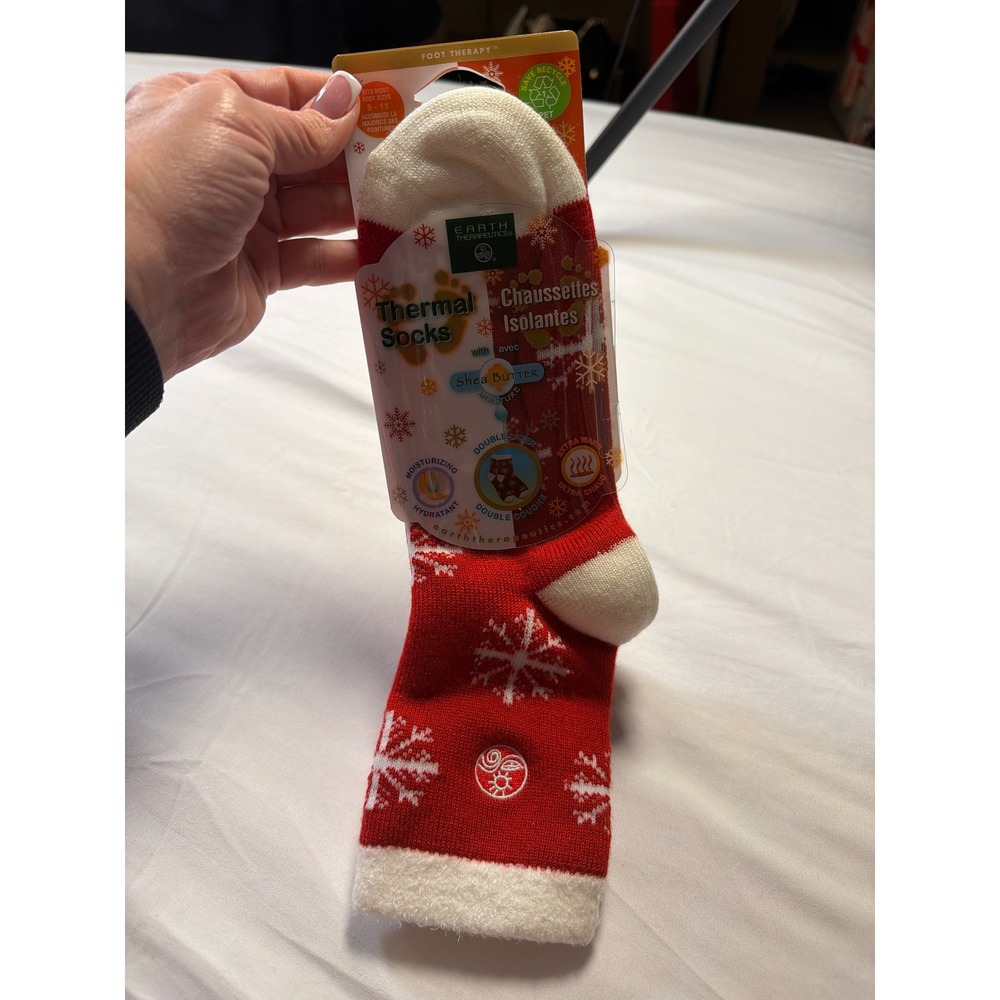 Earth Therapeutics Thermal Socks Shea Butter Infused Red Snowflake One Size NEW